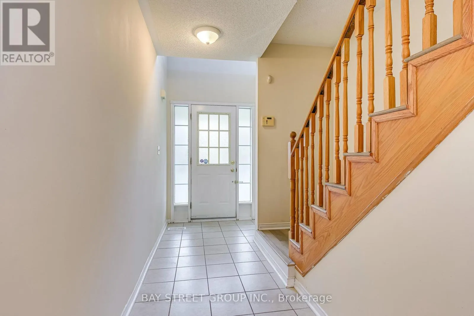 102 - 5260 MCFARREN BOULEVARD