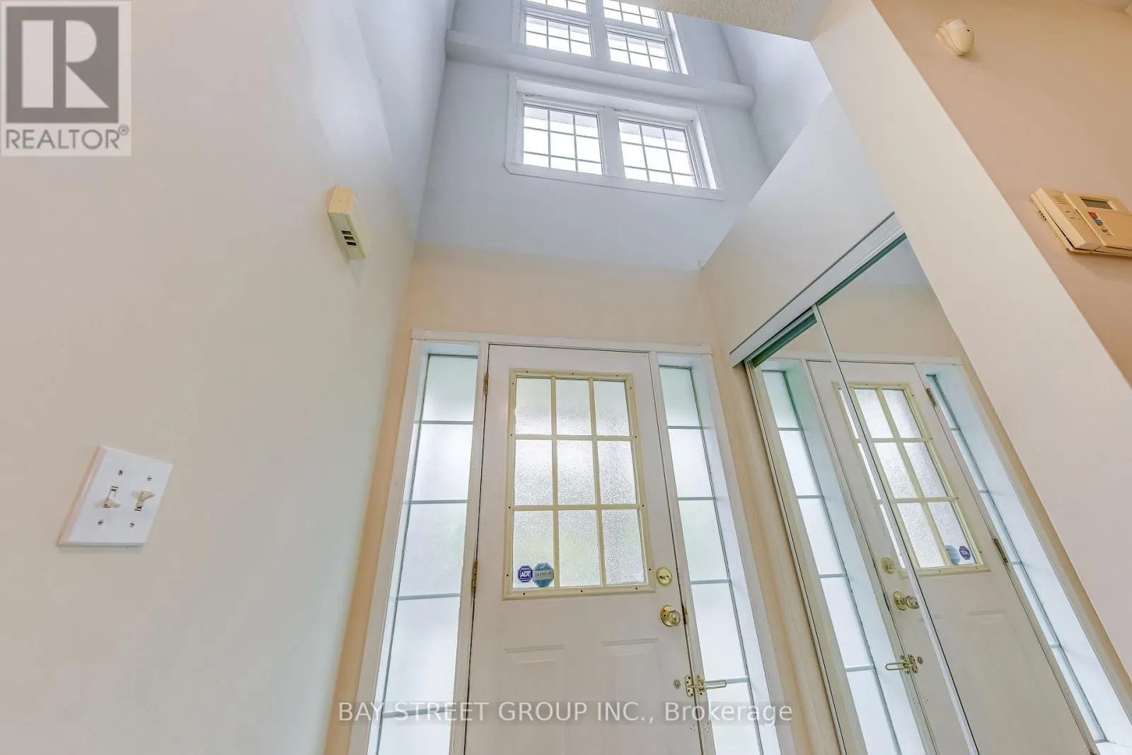 102 - 5260 MCFARREN BOULEVARD