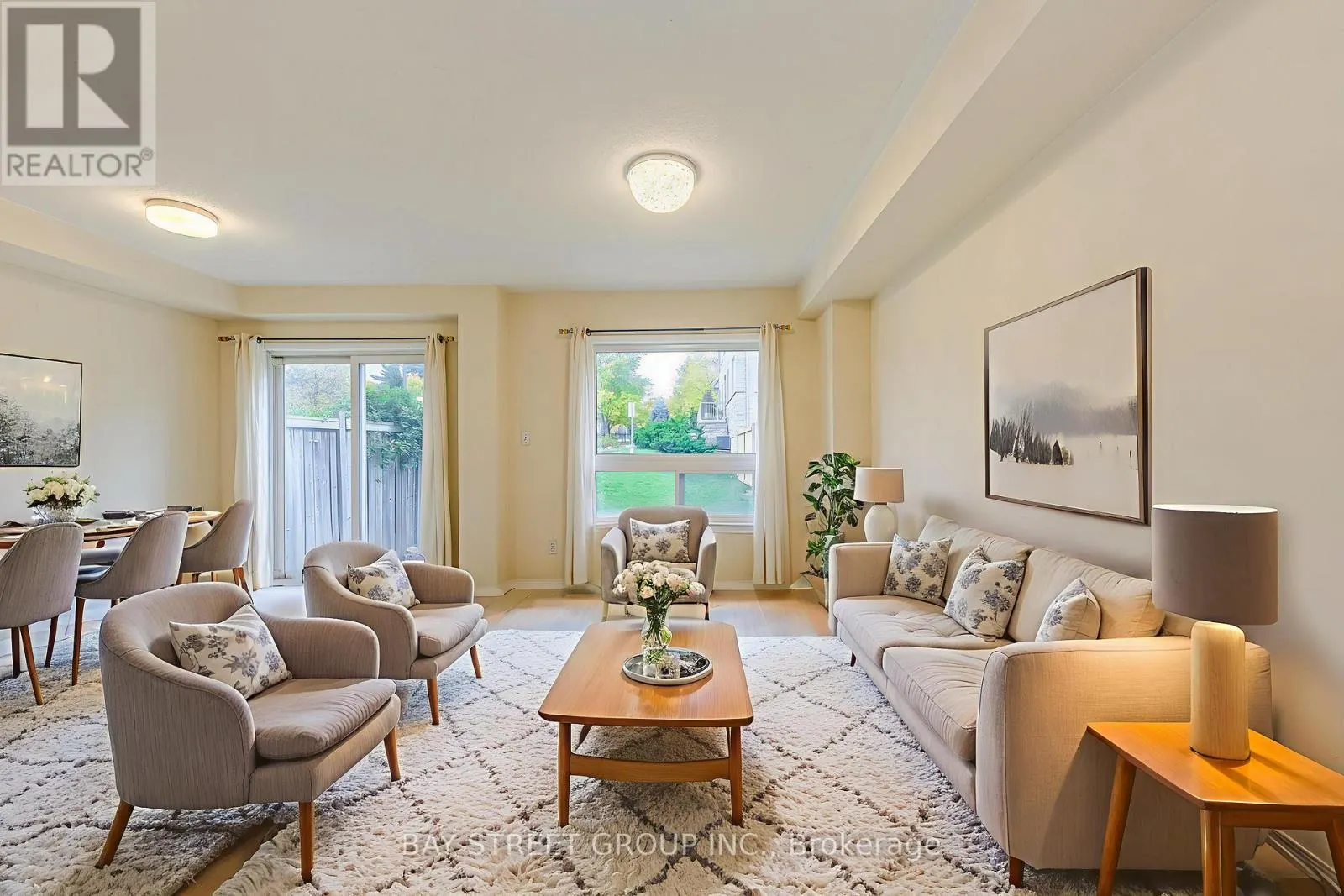 102 - 5260 MCFARREN BOULEVARD