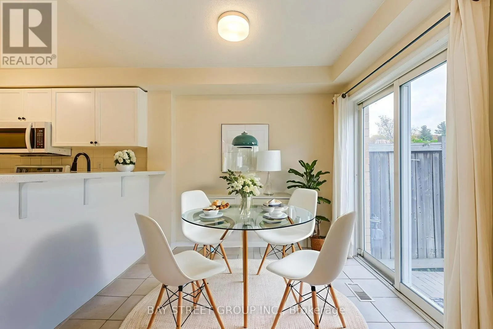 102 - 5260 MCFARREN BOULEVARD