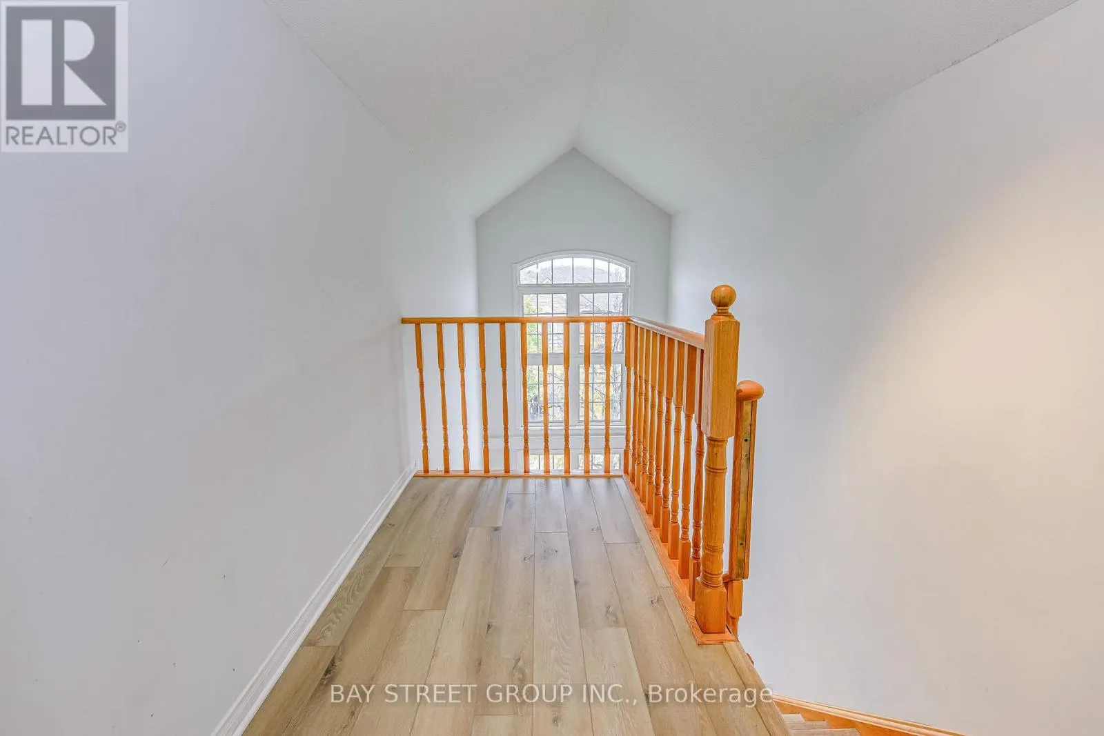 102 - 5260 MCFARREN BOULEVARD