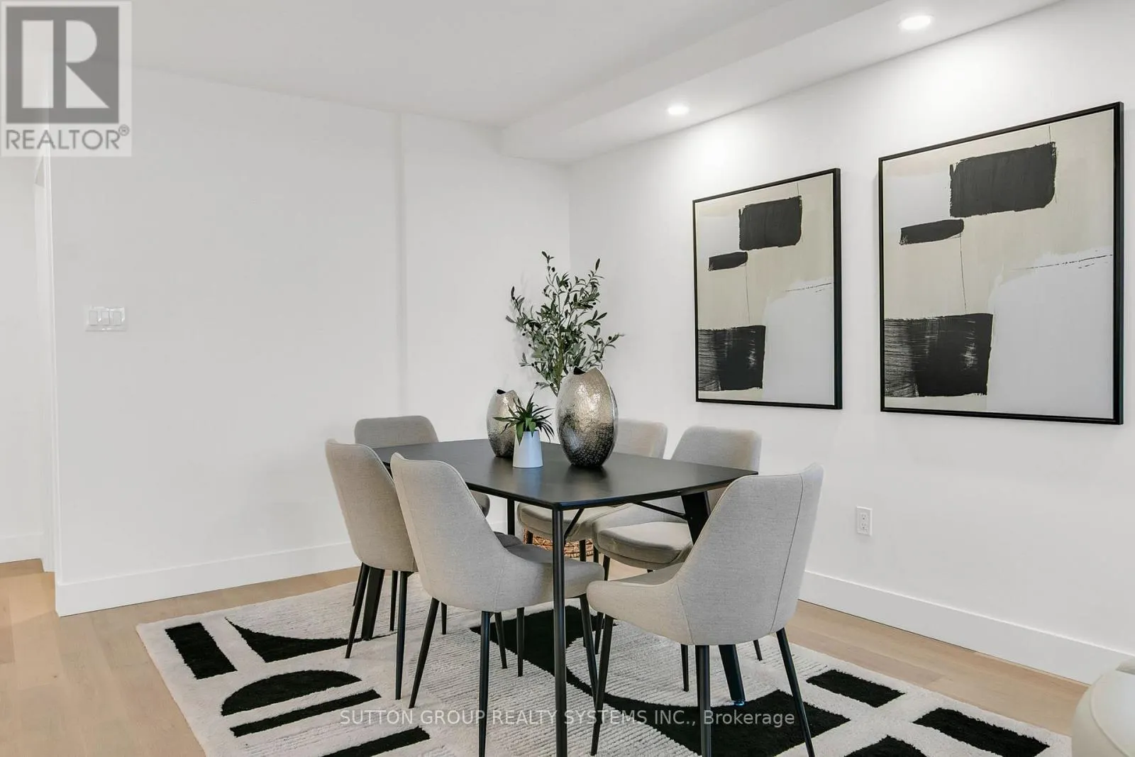 2107 - 820 BURNHAMTHORPE ROAD