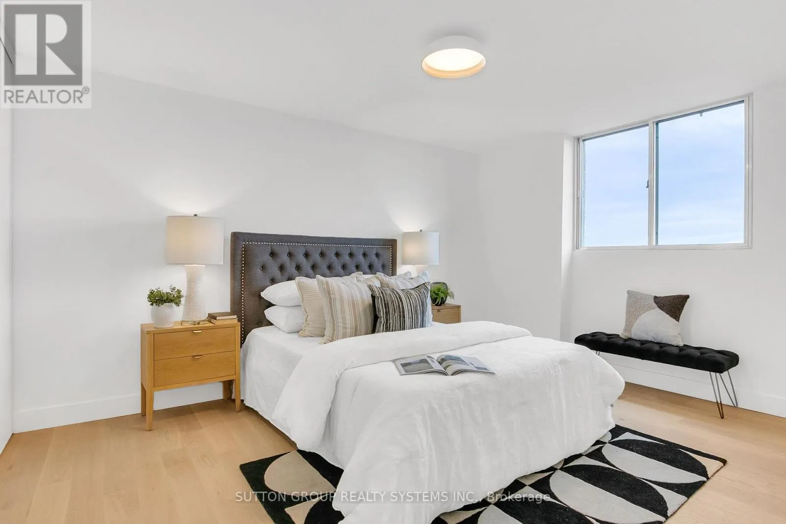 2107 - 820 BURNHAMTHORPE ROAD