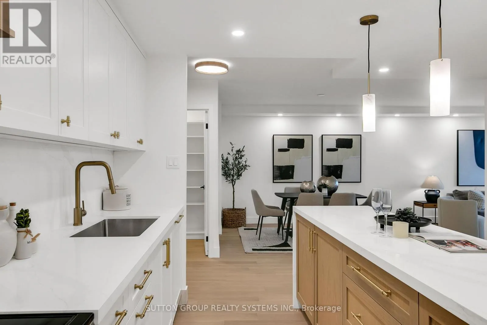 2107 - 820 BURNHAMTHORPE ROAD