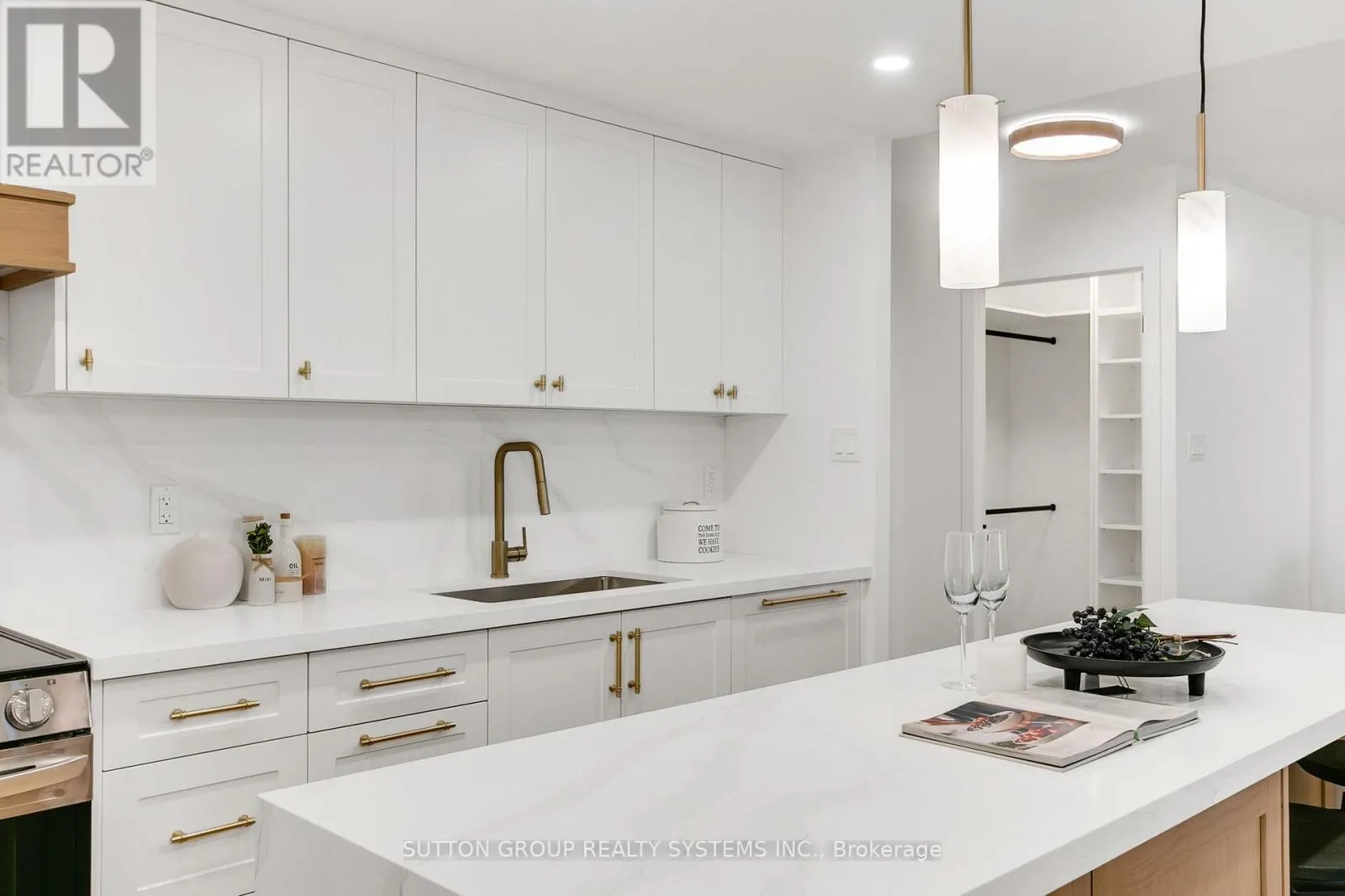 2107 - 820 BURNHAMTHORPE ROAD