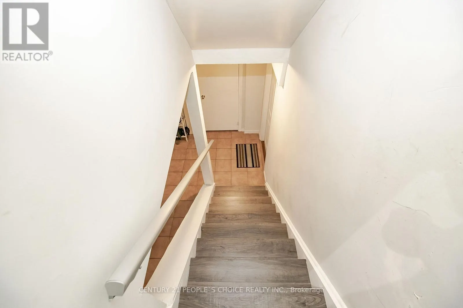 UPPER - 75 LETTY AVENUE