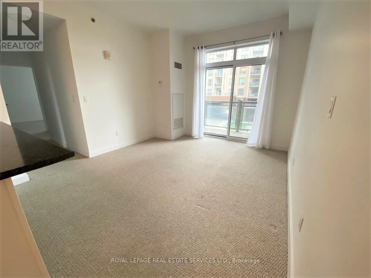 303 - 2490 OLD BRONTE ROAD