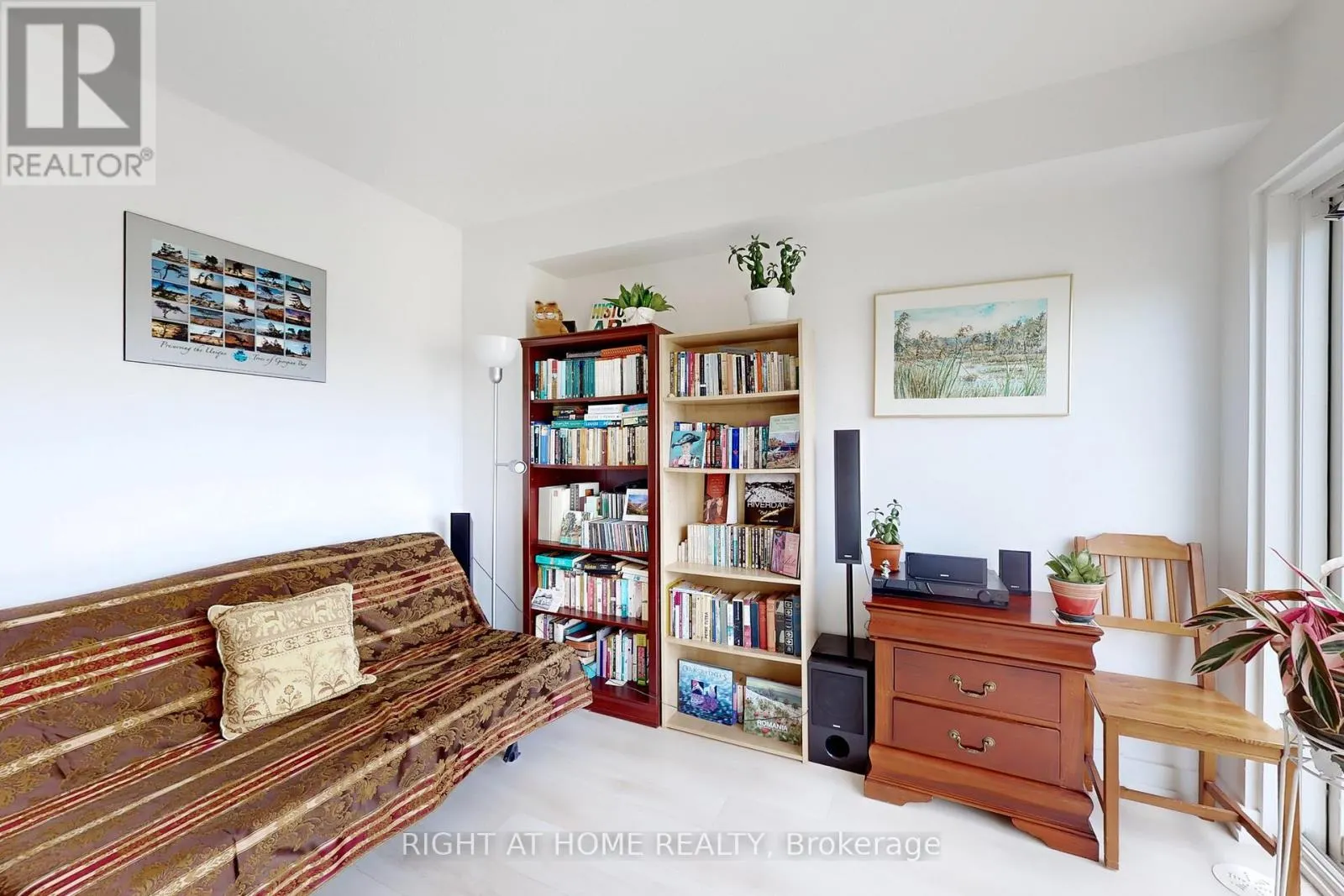 85 - 1121 COOKE BOULEVARD