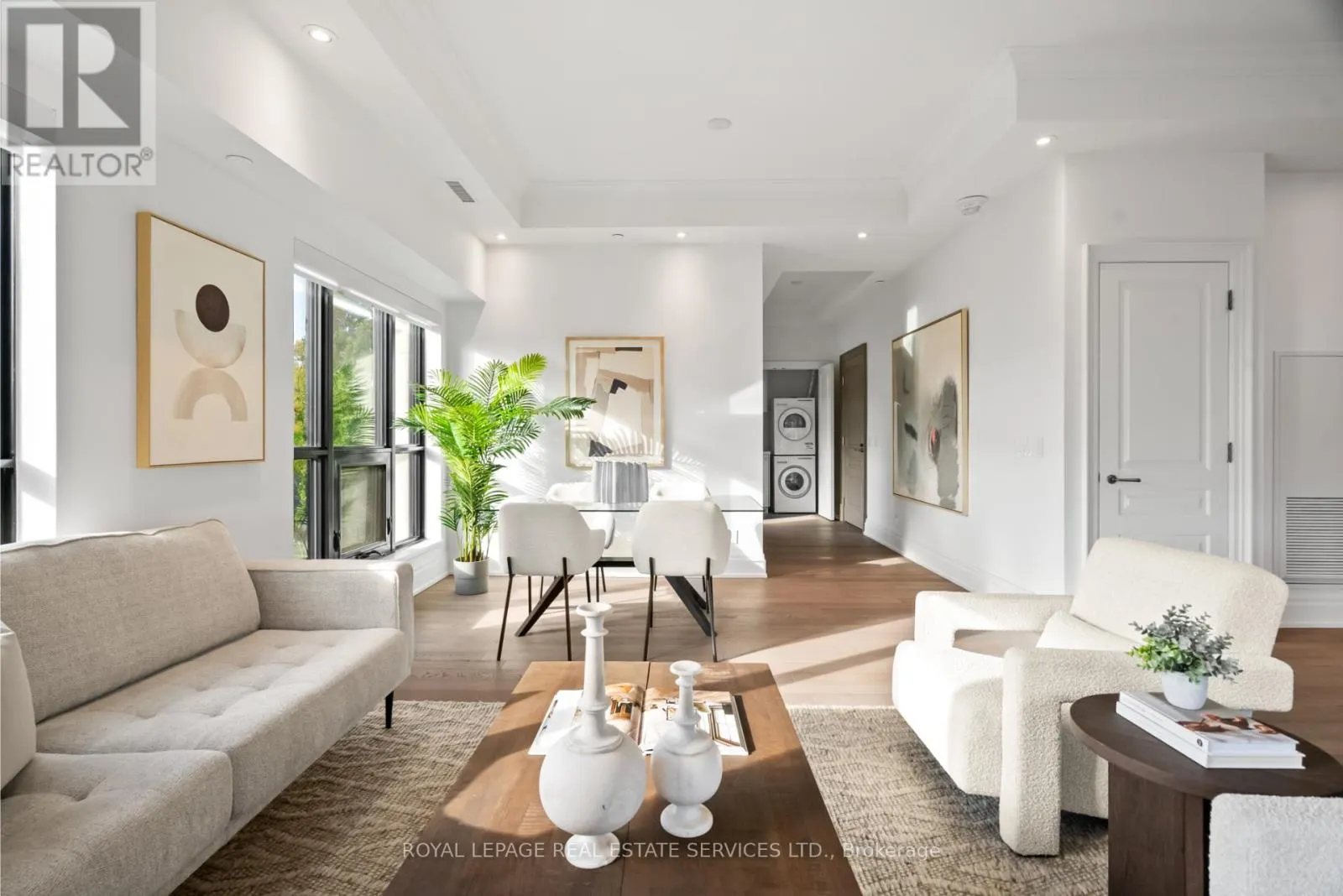 504 - 4 THE KINGSWAY