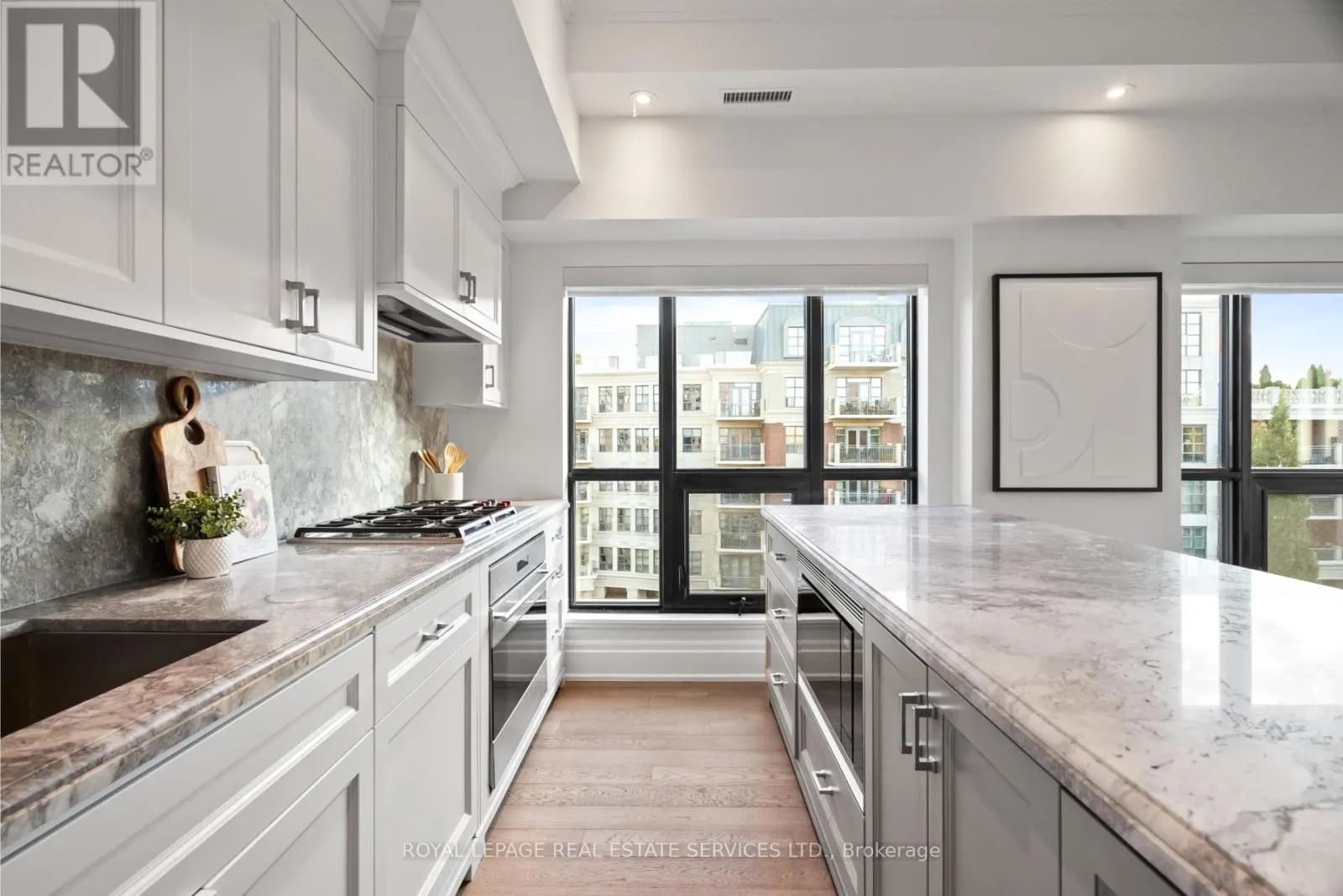 504 - 4 THE KINGSWAY