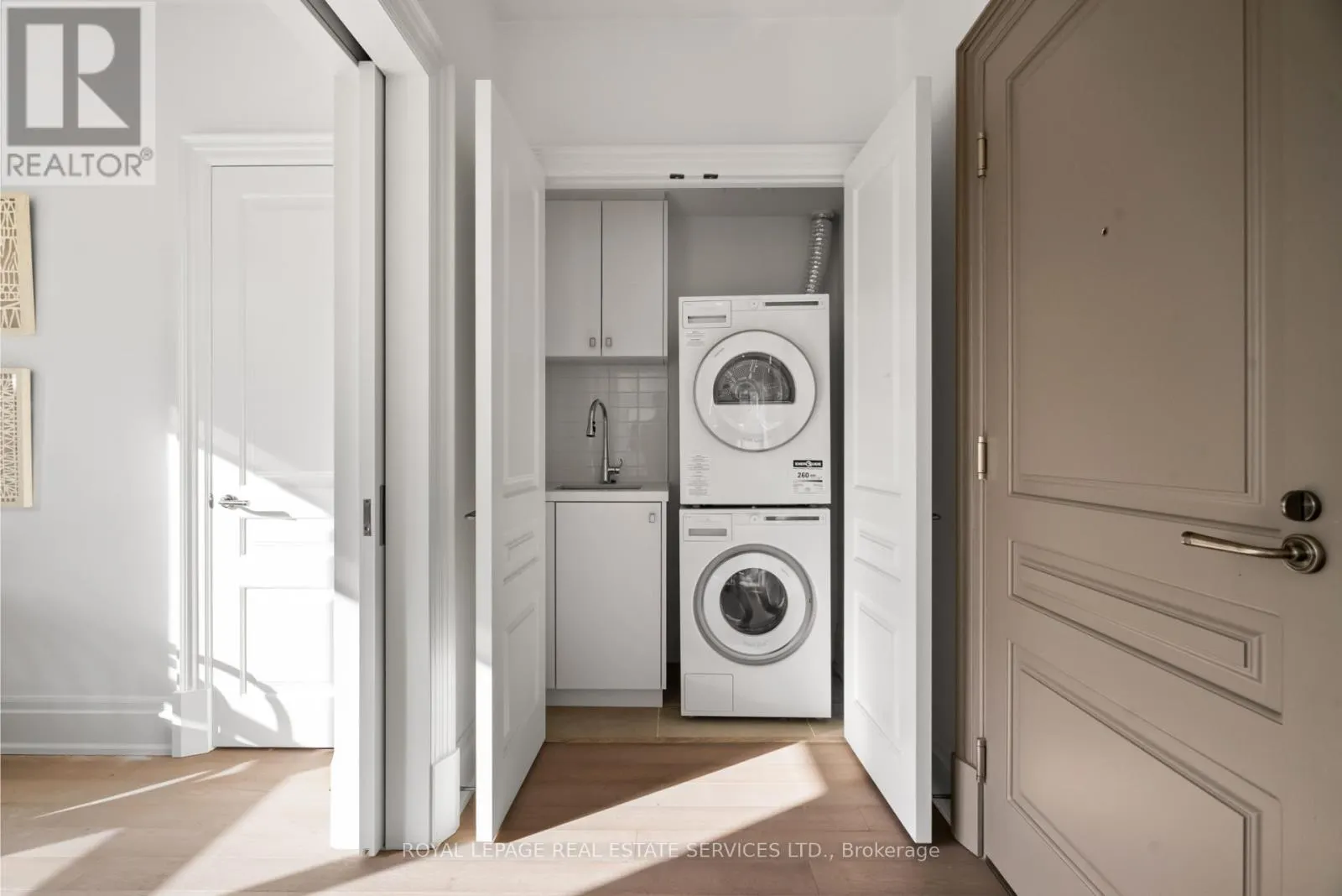 504 - 4 THE KINGSWAY