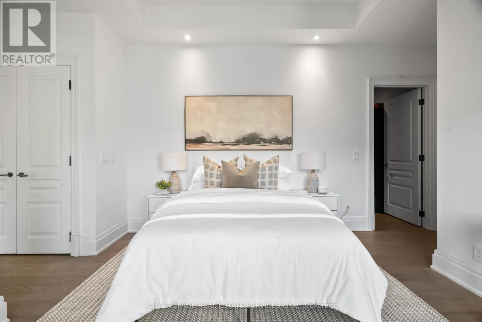 504 - 4 THE KINGSWAY