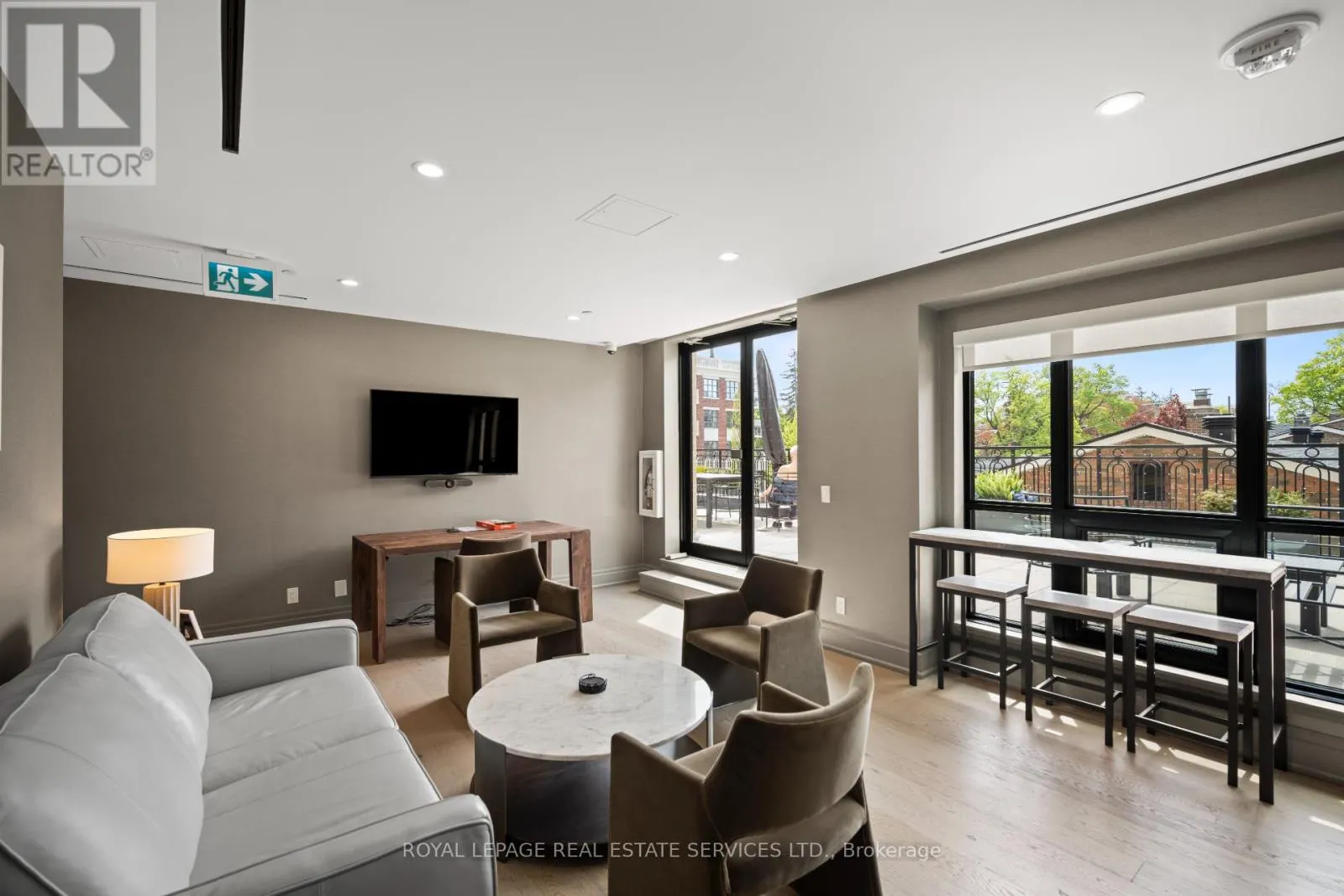 504 - 4 THE KINGSWAY