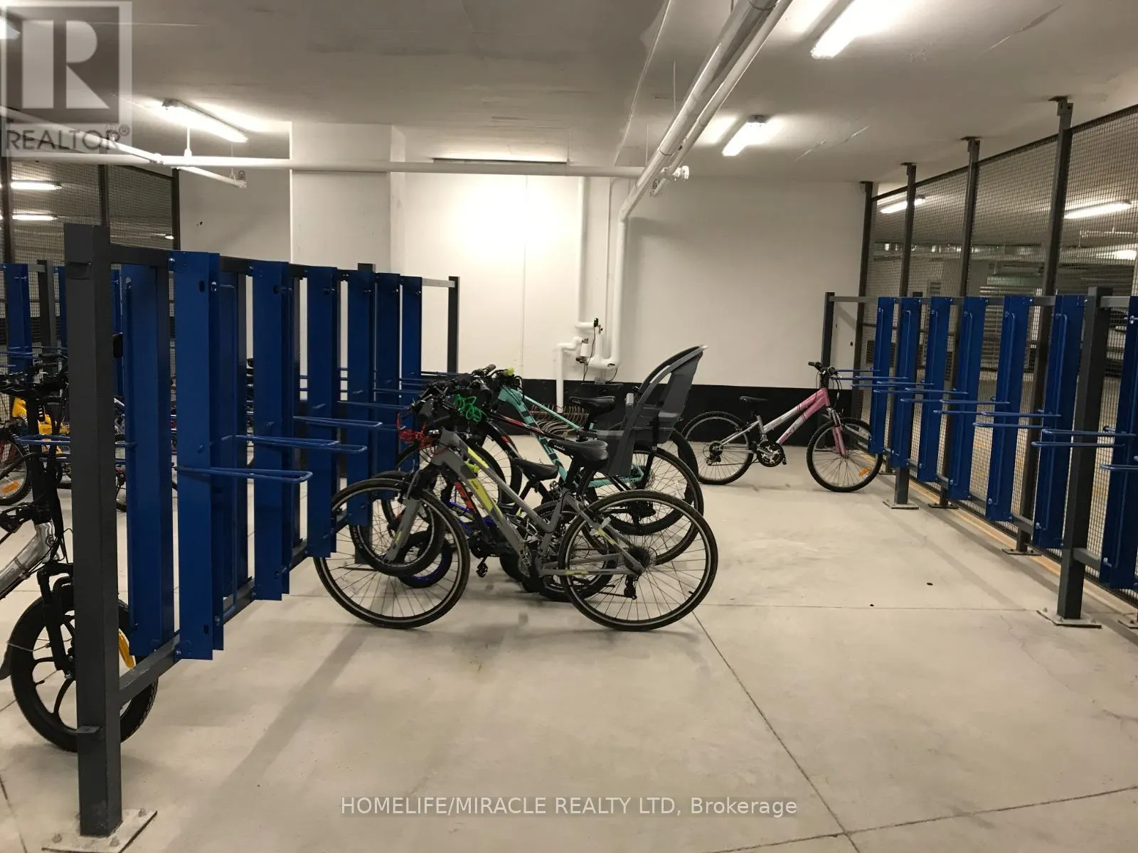 803 - 1050 MAIN STREET