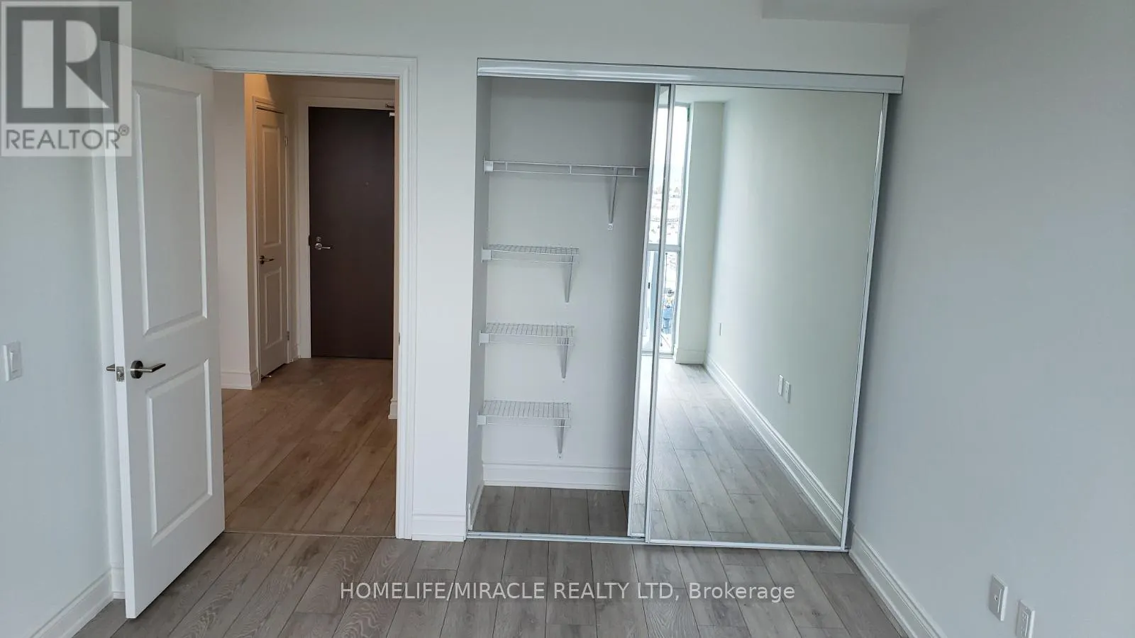 803 - 1050 MAIN STREET