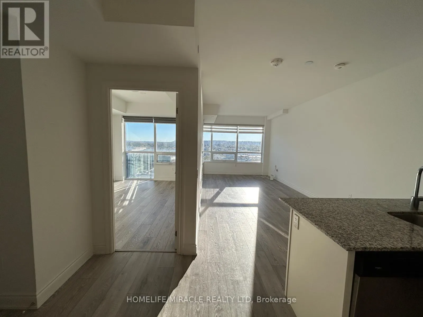 803 - 1050 MAIN STREET