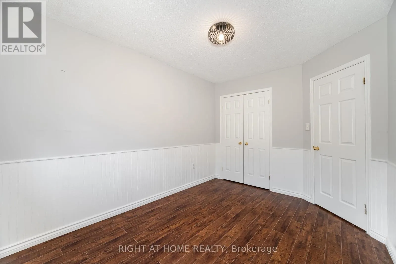 2 - 1283 BLANSHARD DRIVE