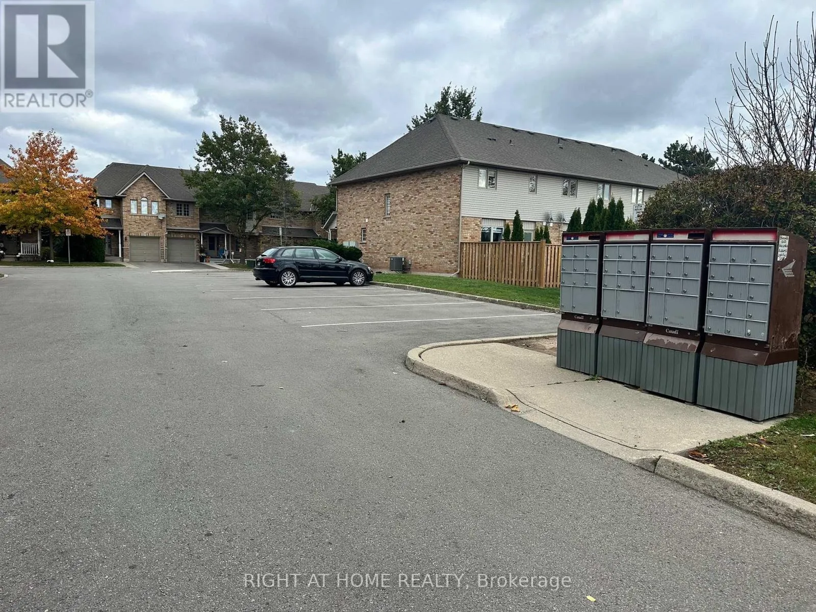 2 - 1283 BLANSHARD DRIVE