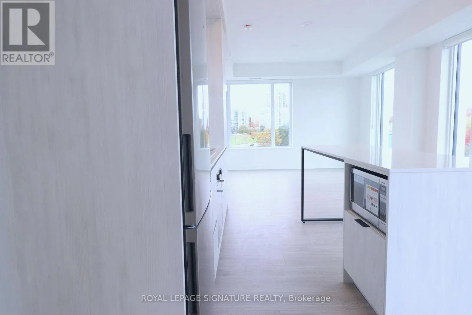 414 - 2495 EGLINTON AVENUE W