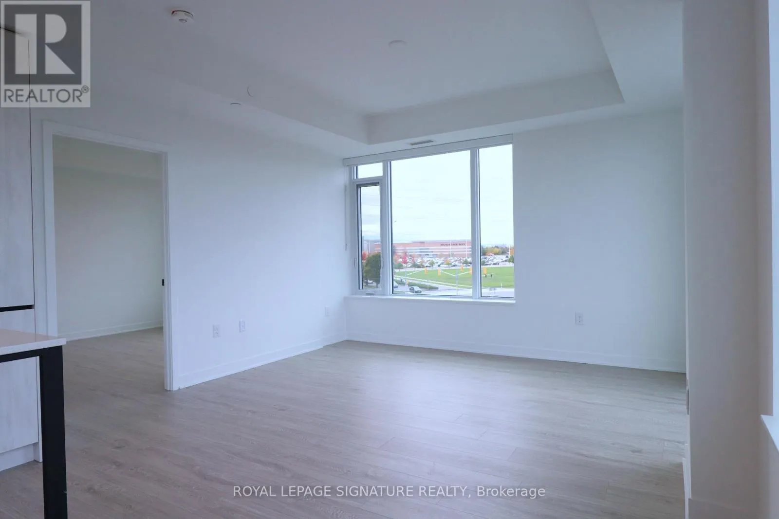 414 - 2495 EGLINTON AVENUE W