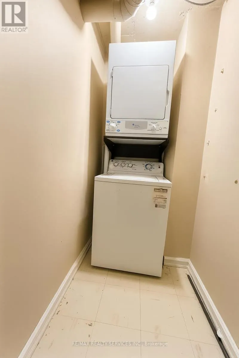 1107 - 350 WEBB DRIVE