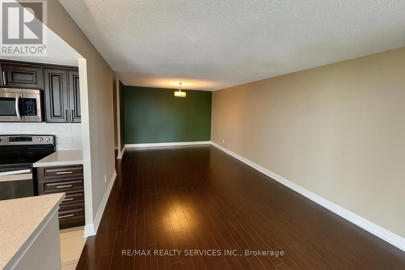 1107 - 350 WEBB DRIVE