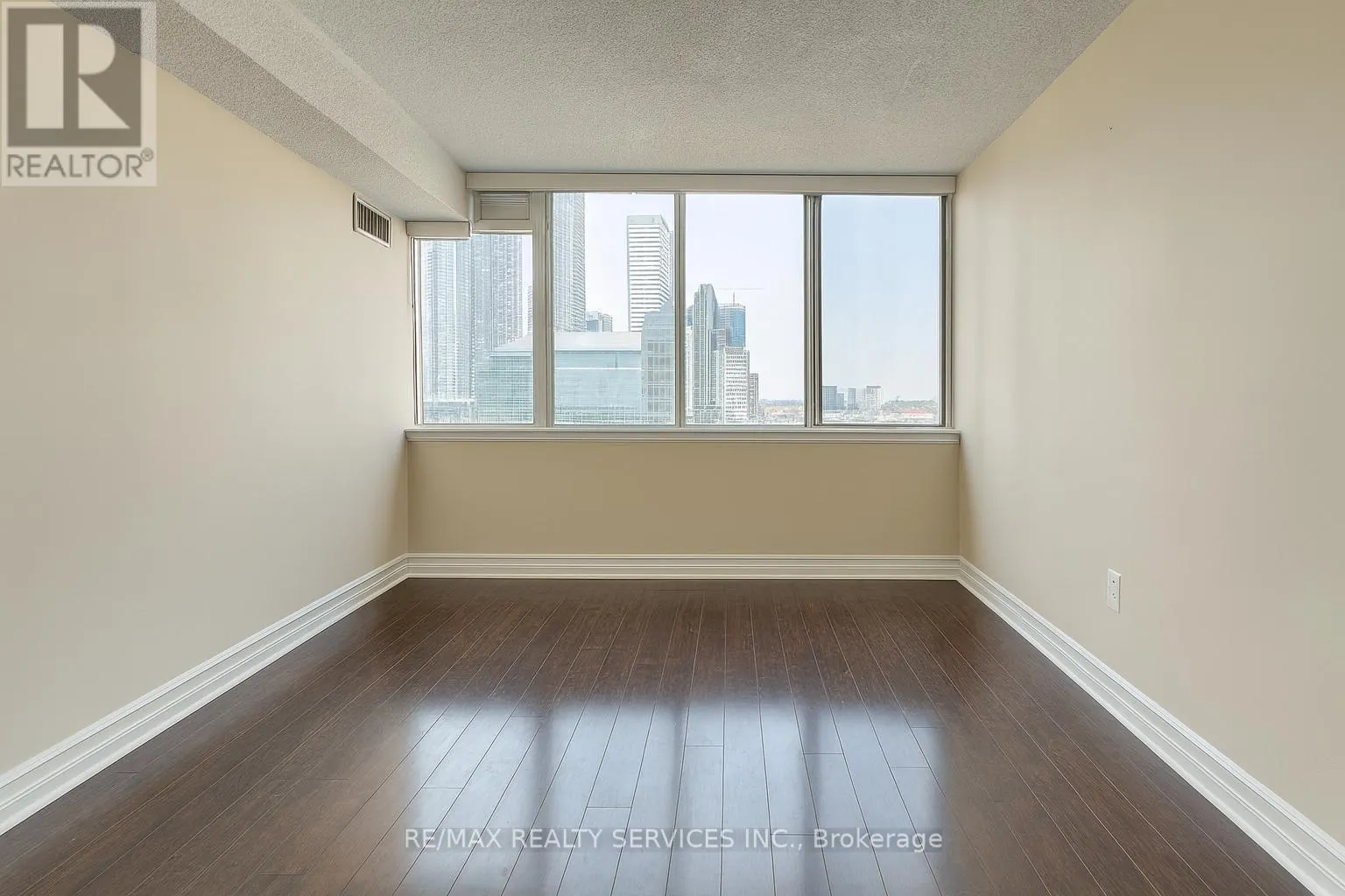 1107 - 350 WEBB DRIVE