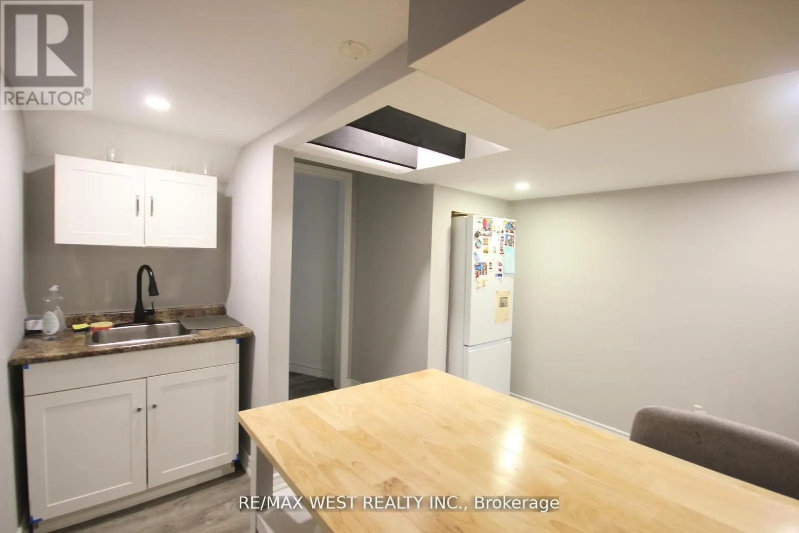 7374 BLACK WALNUT TRAIL