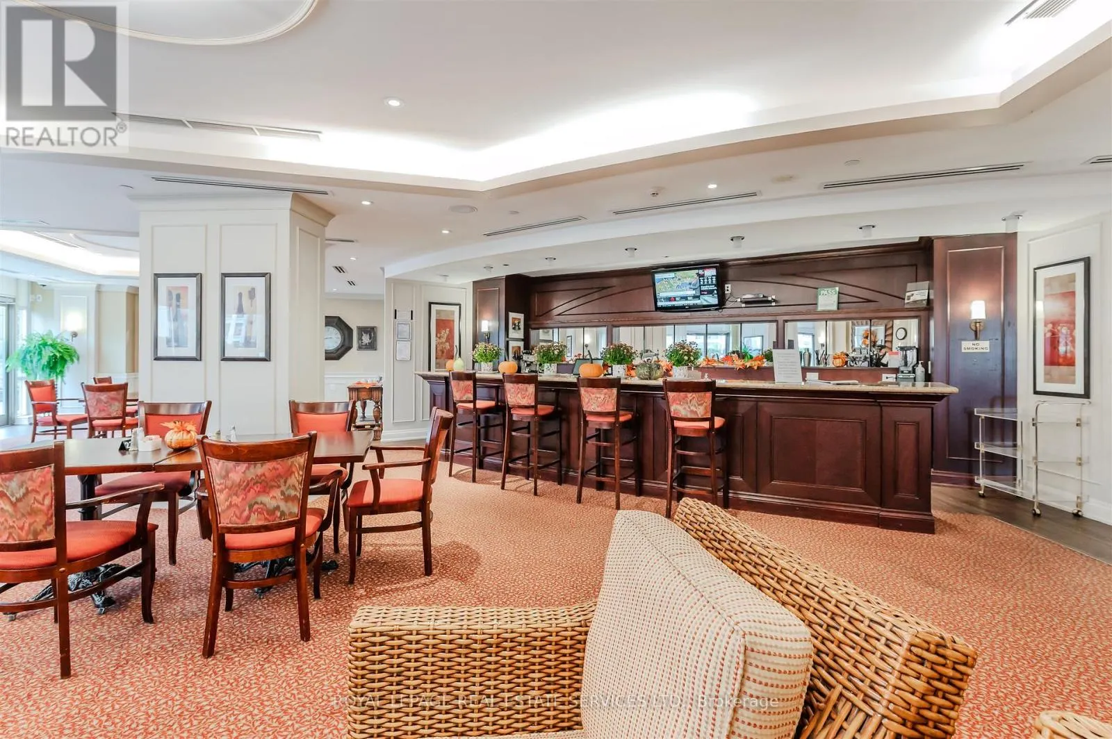 1109 - 3 MARINE PARADE DRIVE