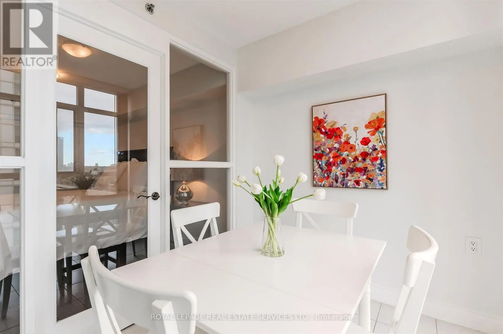 1109 - 3 MARINE PARADE DRIVE