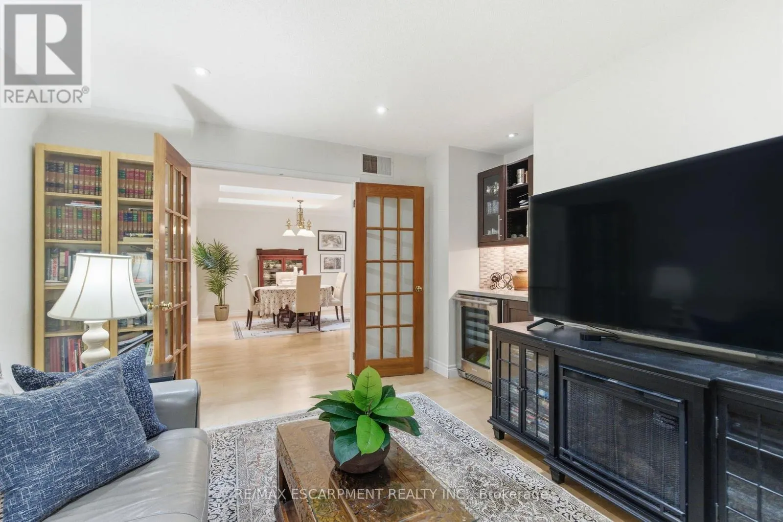 48 - 5255 LAKESHORE ROAD