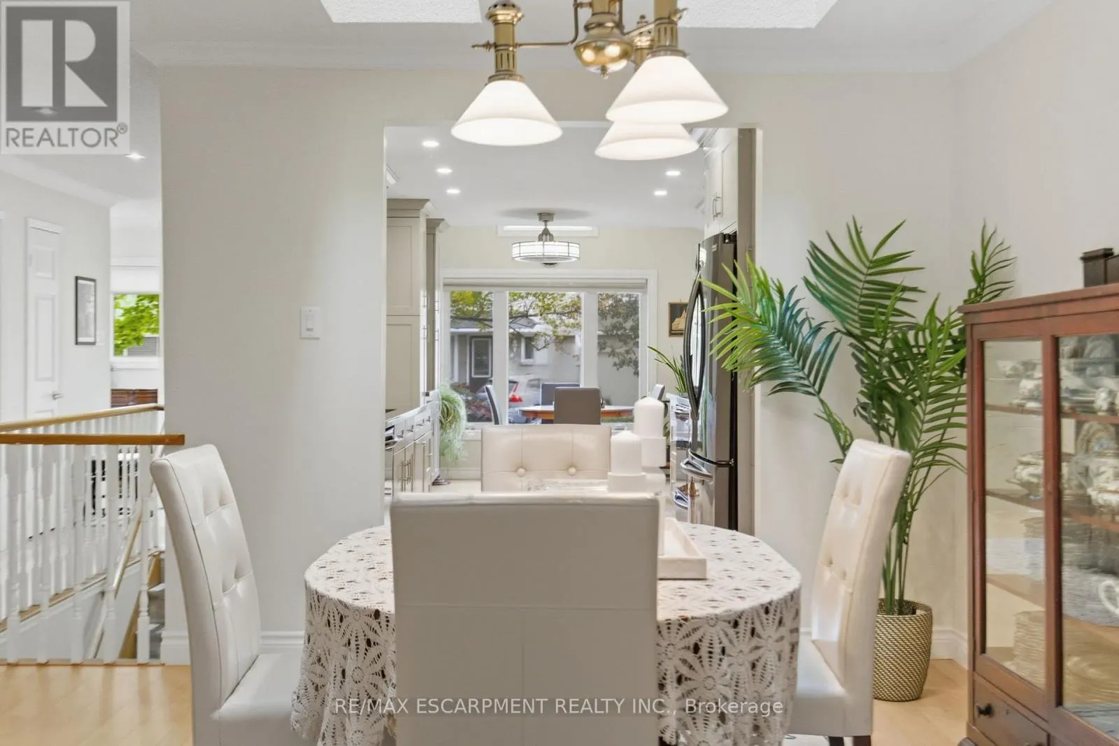 48 - 5255 LAKESHORE ROAD