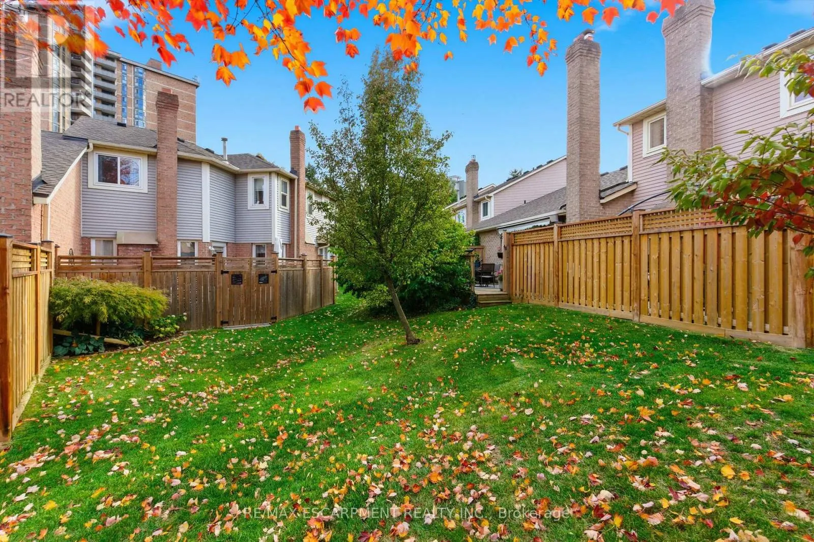 48 - 5255 LAKESHORE ROAD