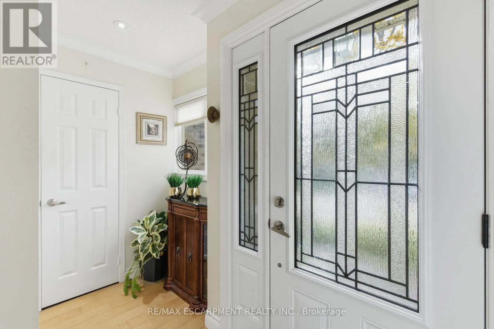 48 - 5255 LAKESHORE ROAD