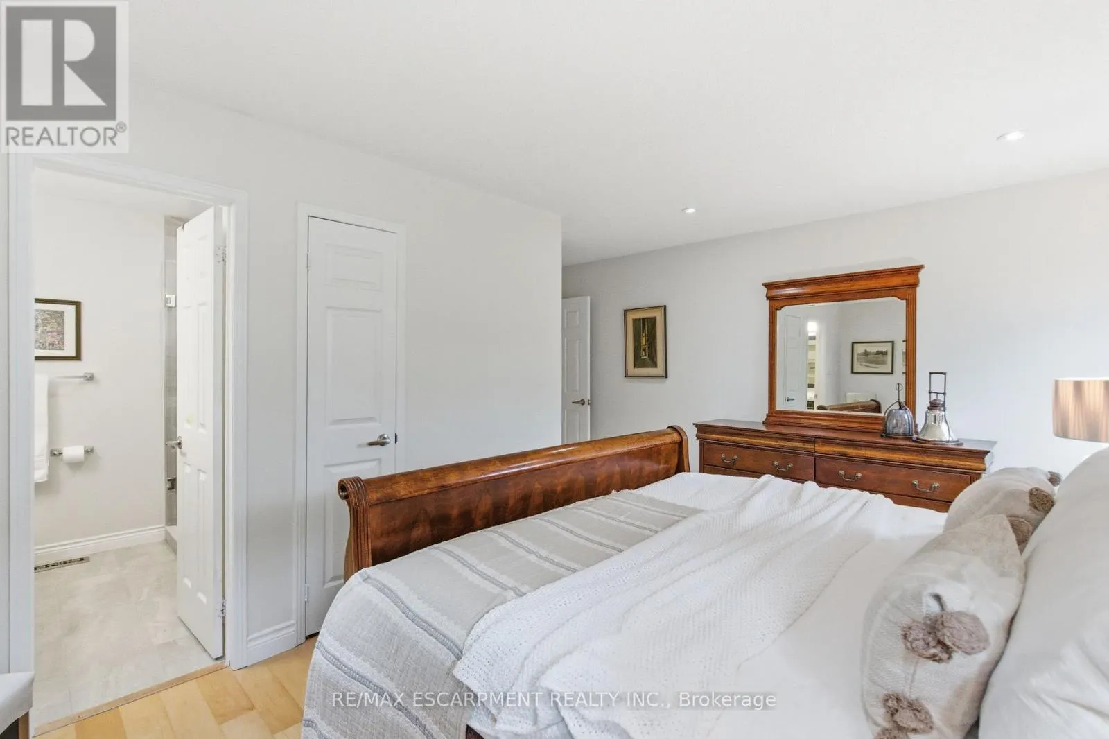 48 - 5255 LAKESHORE ROAD