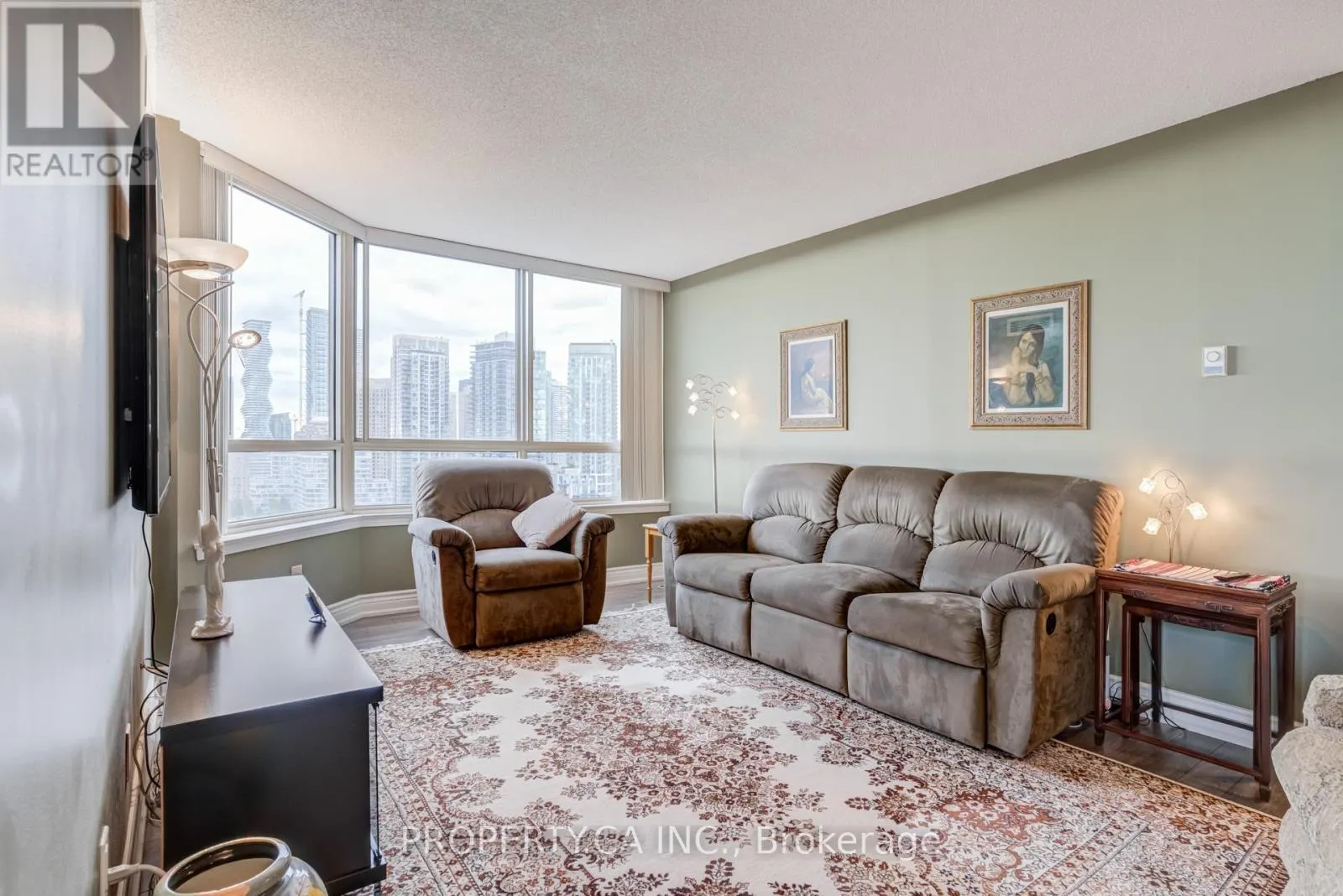 2210 - 3605 KARIYA DRIVE