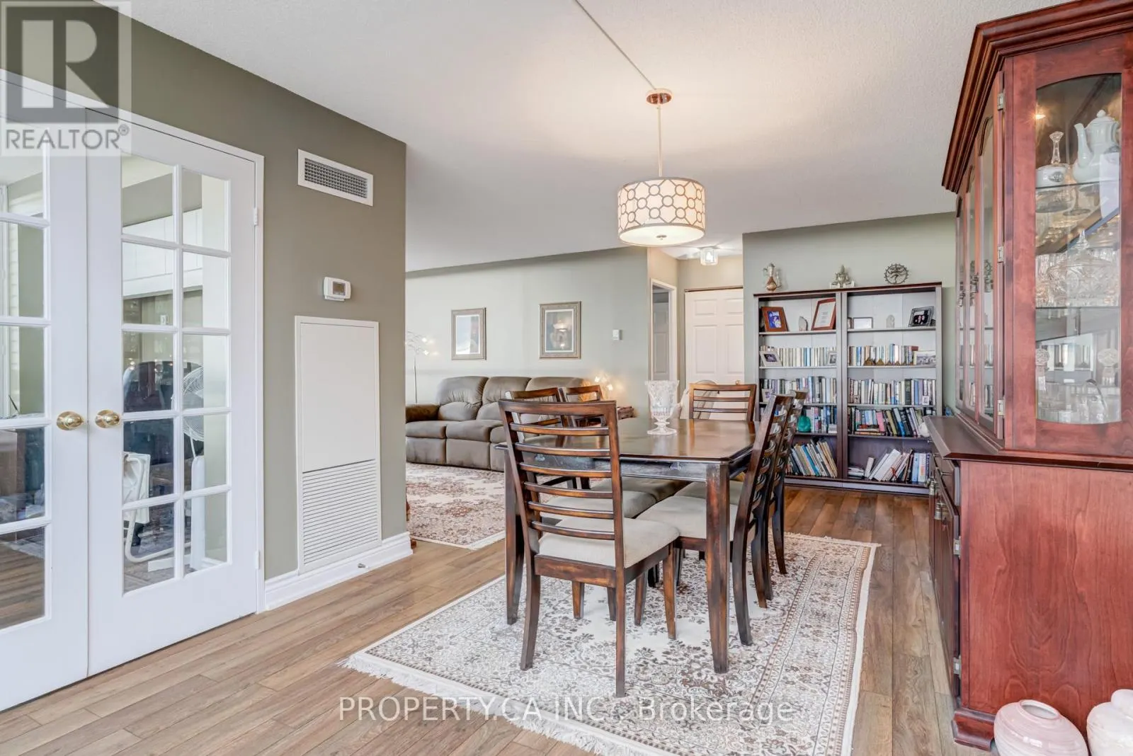 2210 - 3605 KARIYA DRIVE