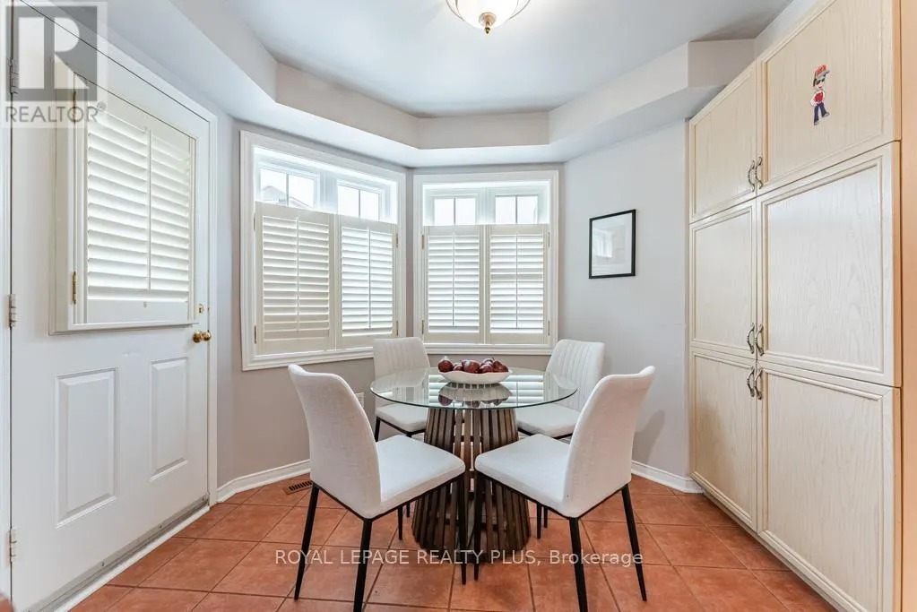 69 - 6830 MEADOWVALE TOWN CENTRE