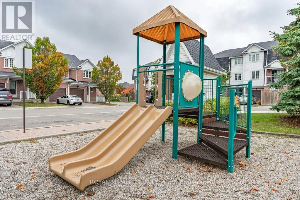 69 - 6830 MEADOWVALE TOWN CENTRE