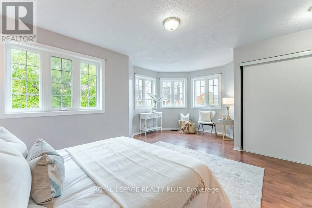 69 - 6830 MEADOWVALE TOWN CENTRE