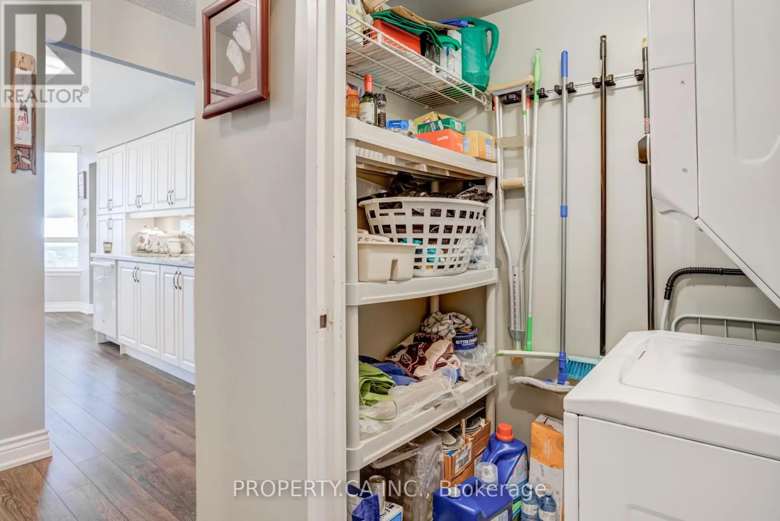 2210 - 3605 KARIYA DRIVE