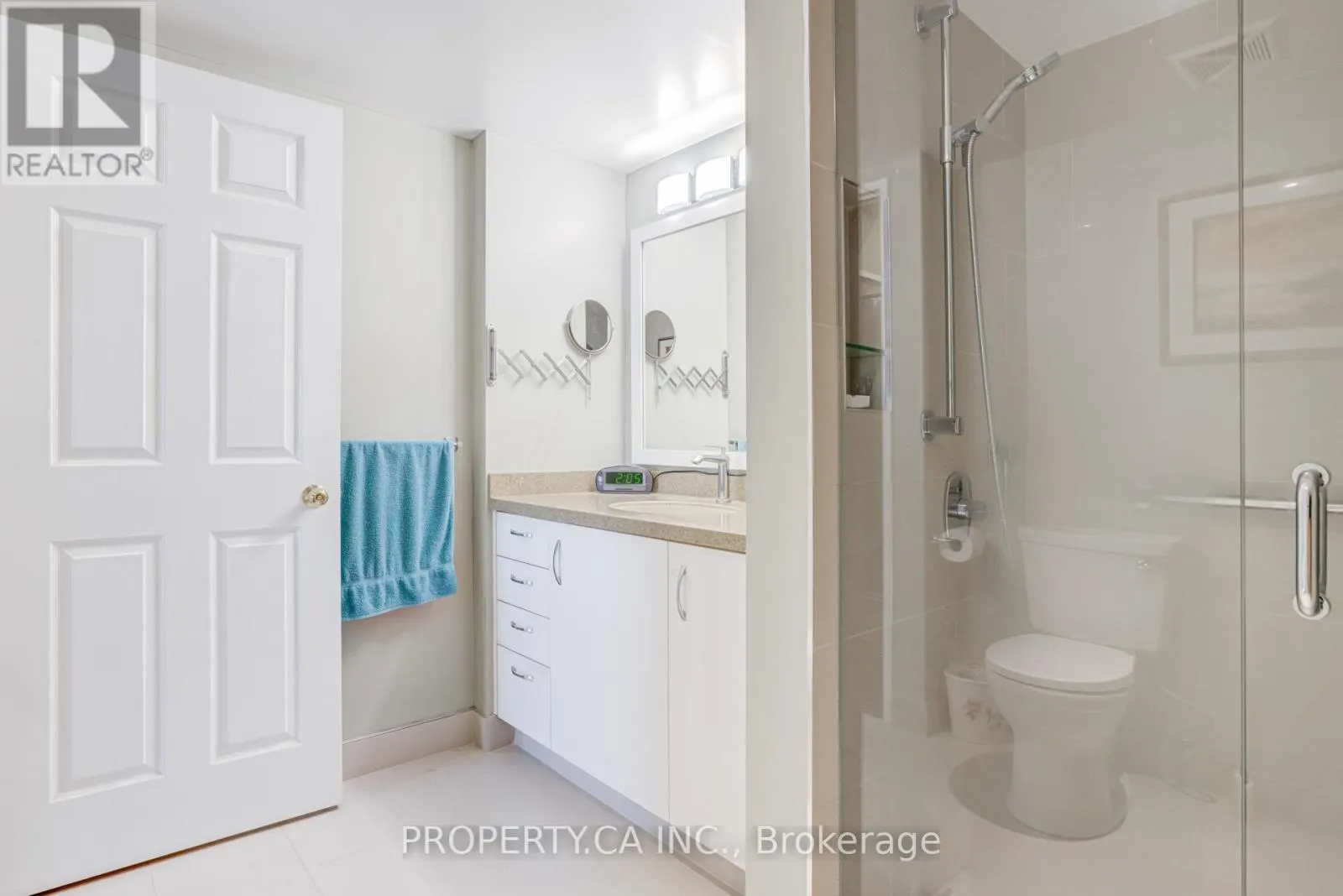 2210 - 3605 KARIYA DRIVE