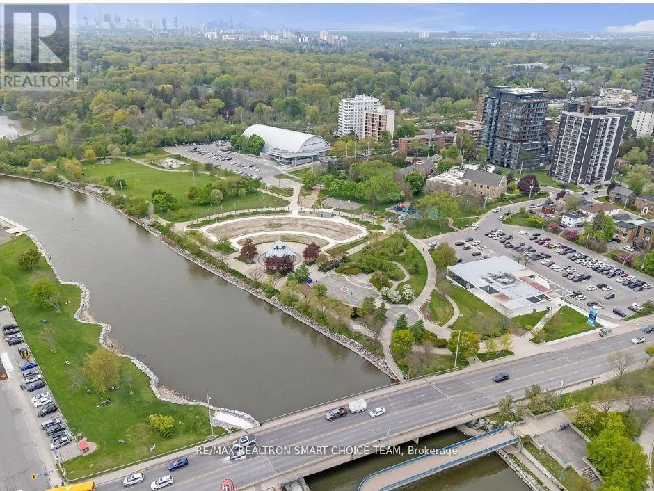 1316 - 220 MISSINNIHE WAY