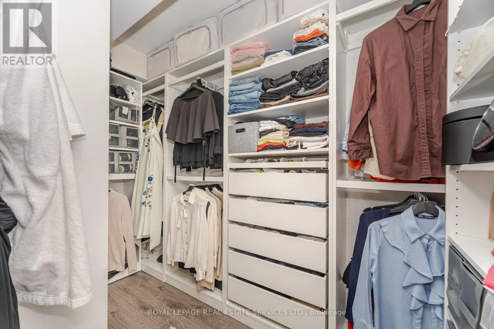 52 WILDBERRY CRESCENT