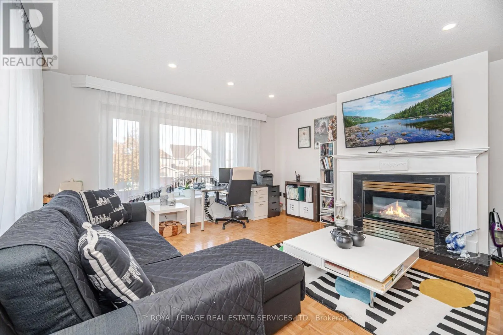 52 WILDBERRY CRESCENT