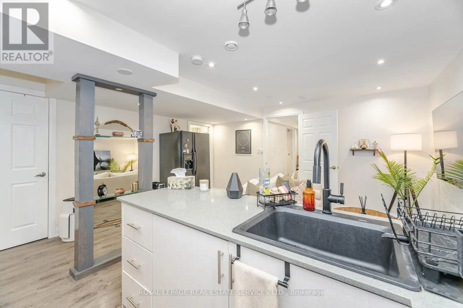 52 WILDBERRY CRESCENT