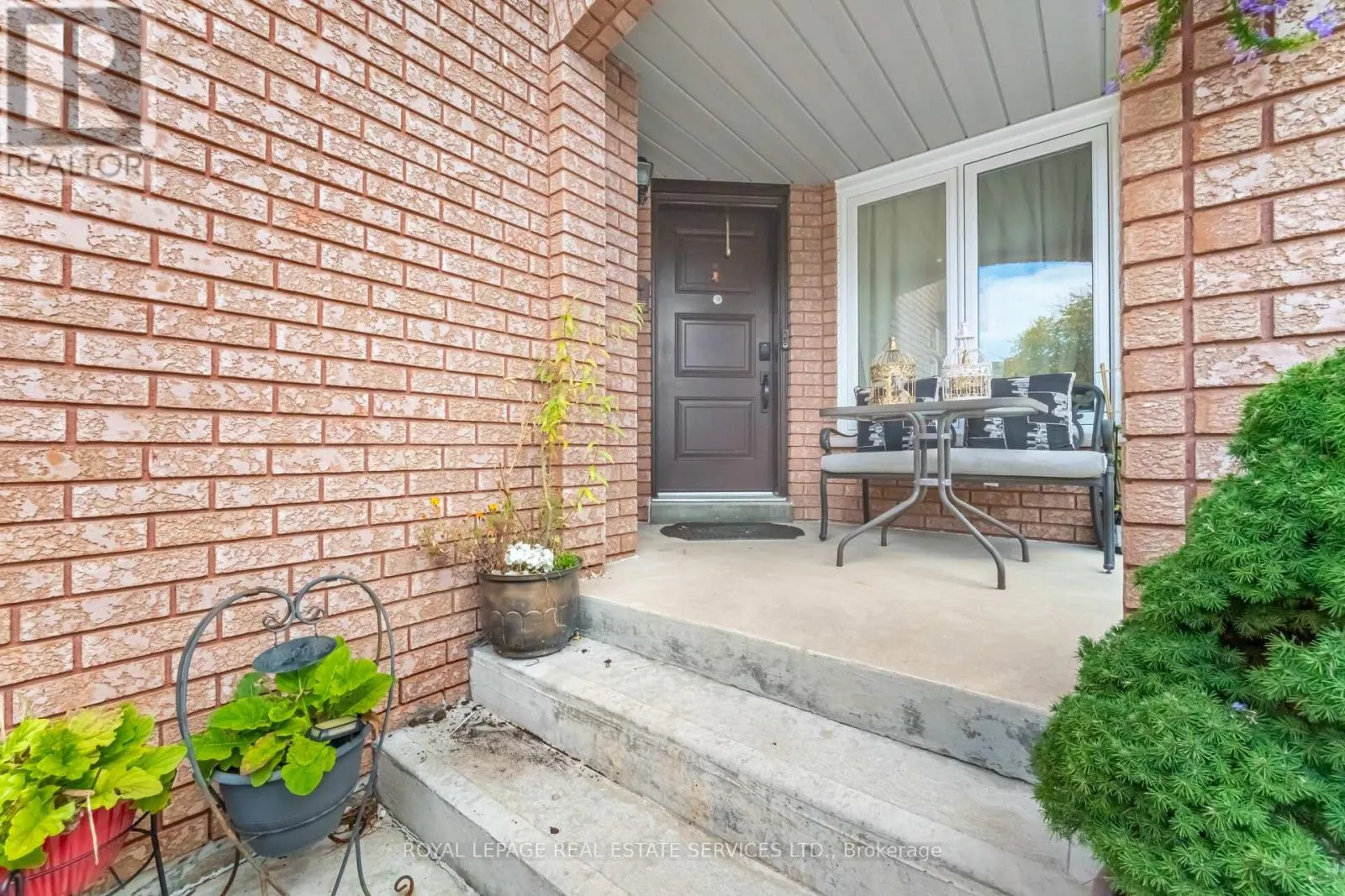 52 WILDBERRY CRESCENT