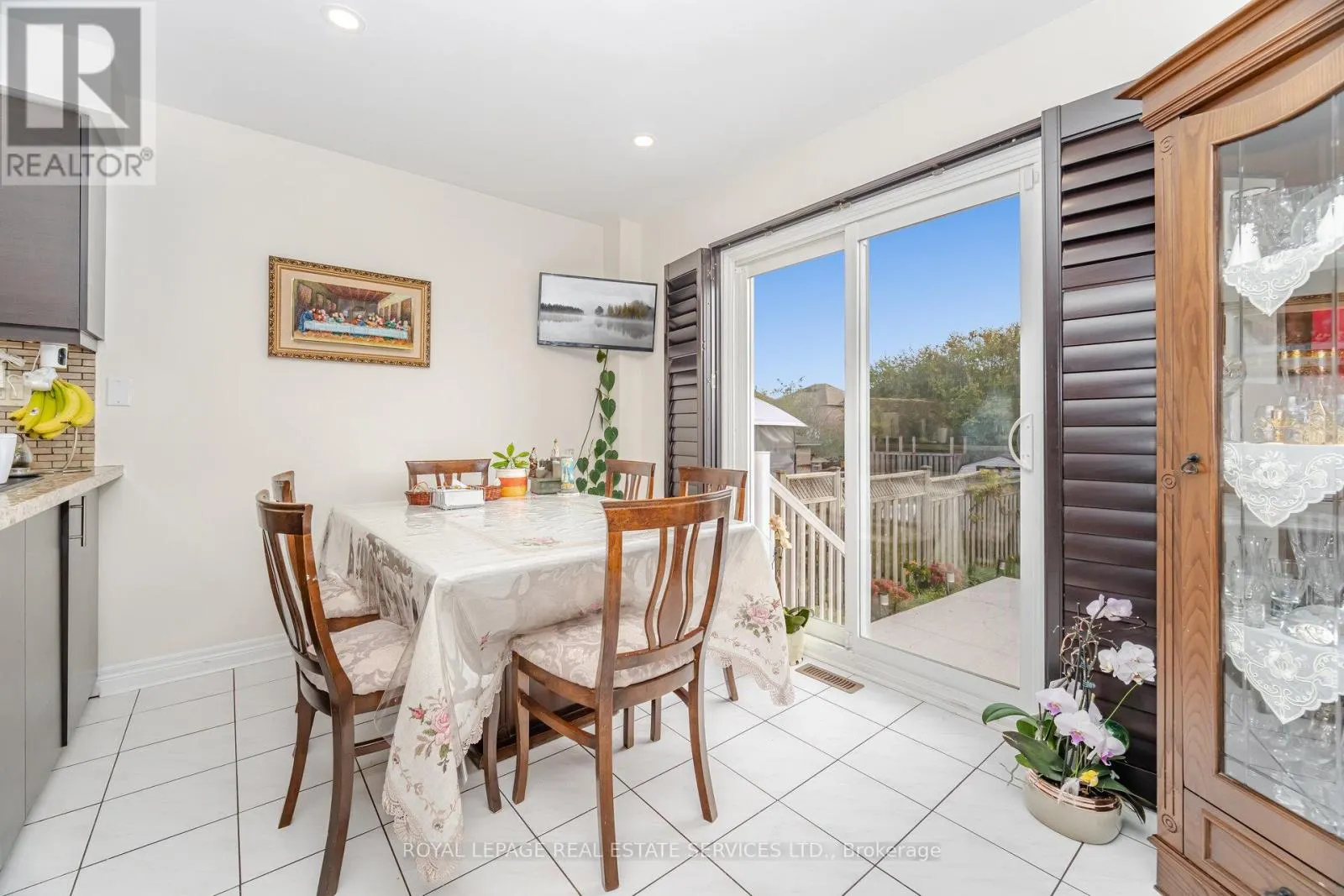 52 WILDBERRY CRESCENT