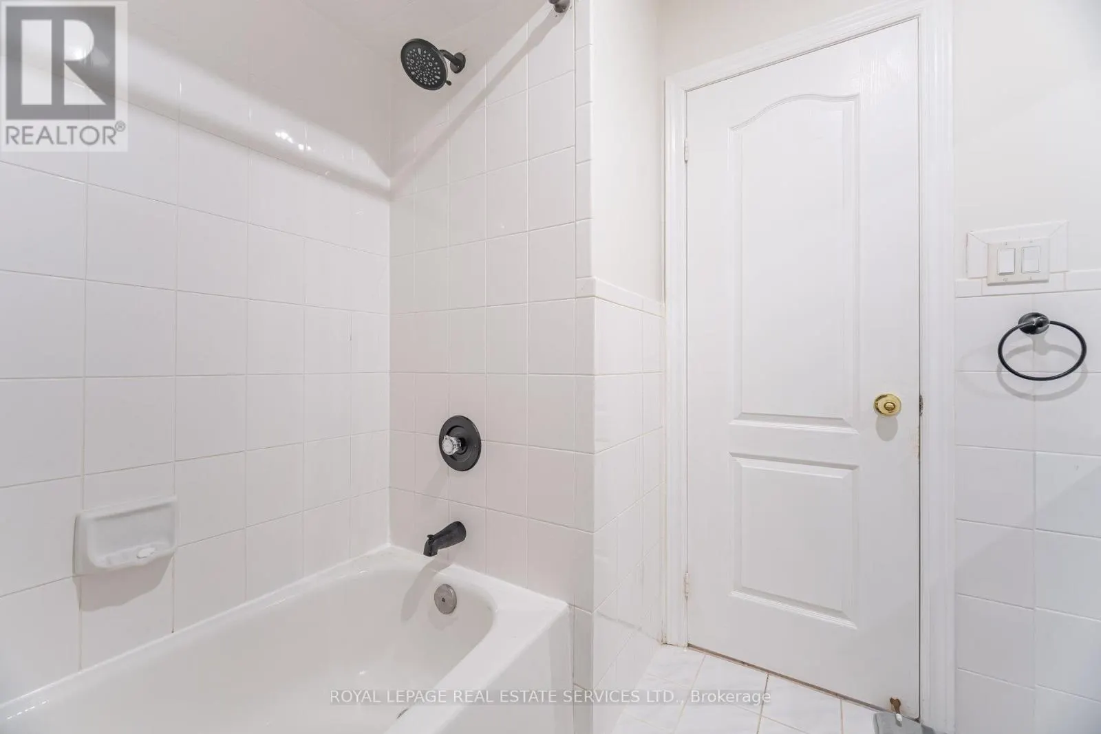 52 WILDBERRY CRESCENT