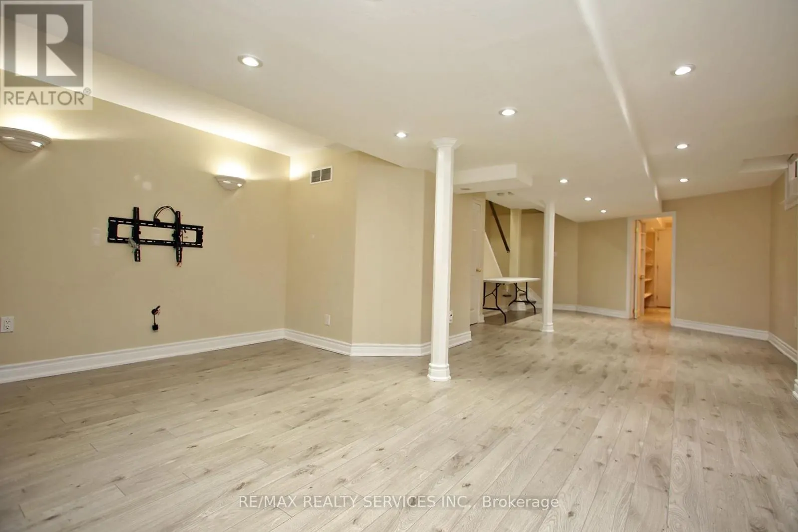 5606 COSMIC CRESCENT